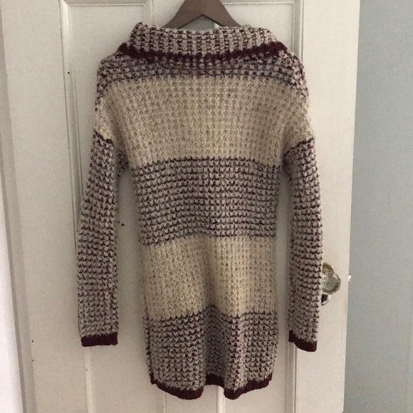 Cula Long Cowlneck Pullover Knit Sweater - Picture 5 of 8